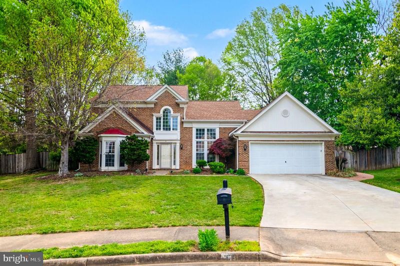 6 Teri Lyn Ct, Fredericksburg, VA 22406