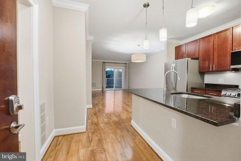 6301 Edsall Rd #117, Alexandria, VA 22312