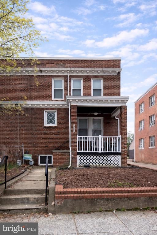 860 Whittier Pl NW, Washington, DC 20012