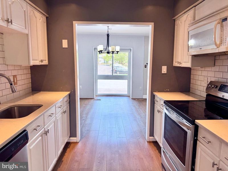 3034 Sugar Ln, Vienna, VA 22181