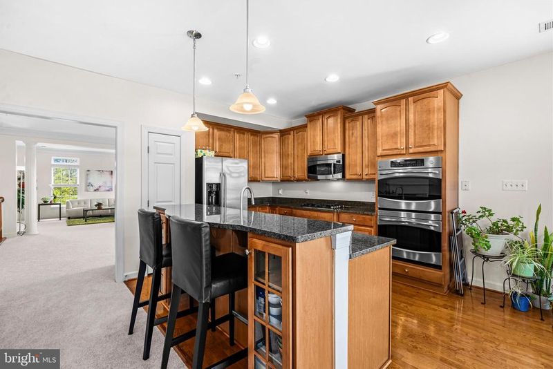 5725 Callcott Way #P, Alexandria, VA 22312