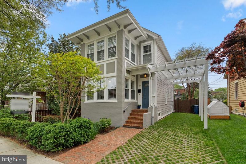 123 E Walnut St, Alexandria, VA 22301