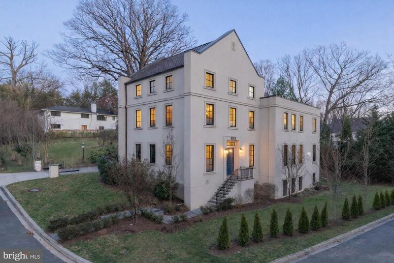 3128 Appleton St NW, Washington, DC 20008