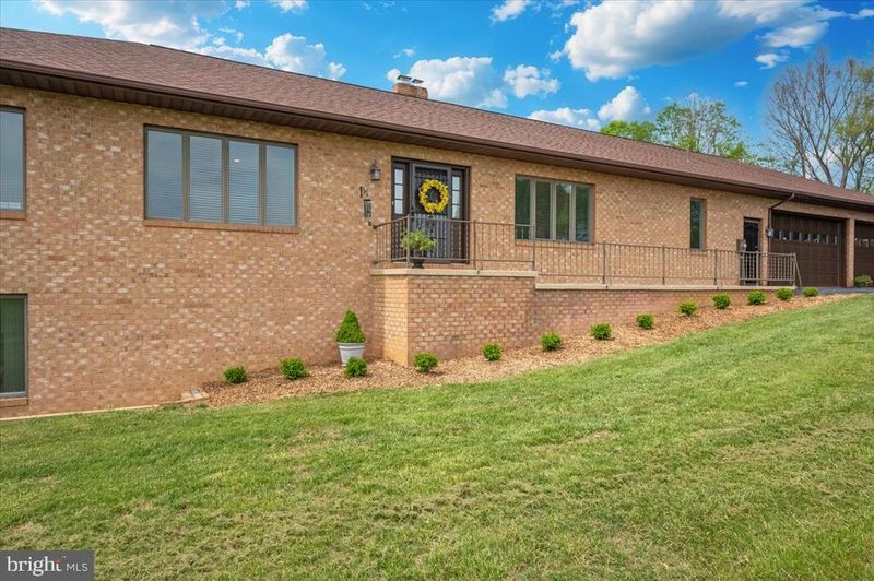 6540 Picnic Woods Rd, Jefferson, MD 21755