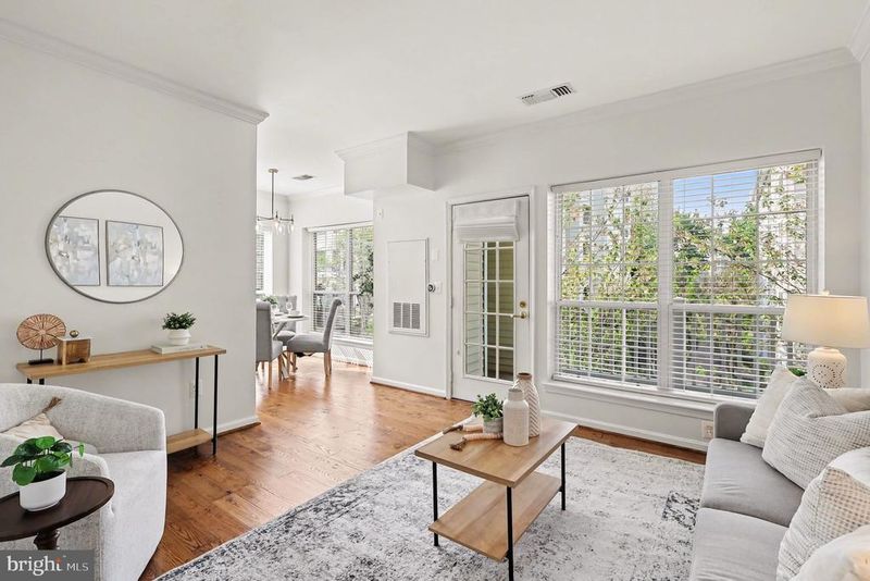 4550 Strutfield Ln #2228, Alexandria, VA 22311