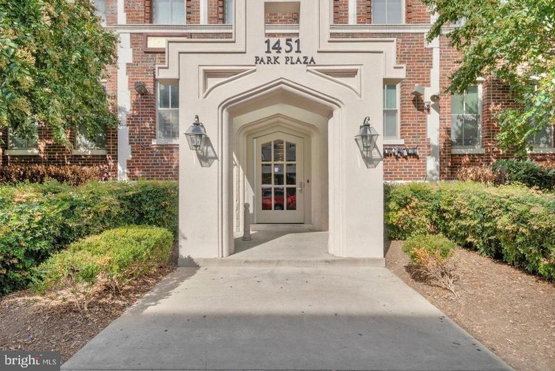 1451 Park Rd NW #402, Washington, DC 20010