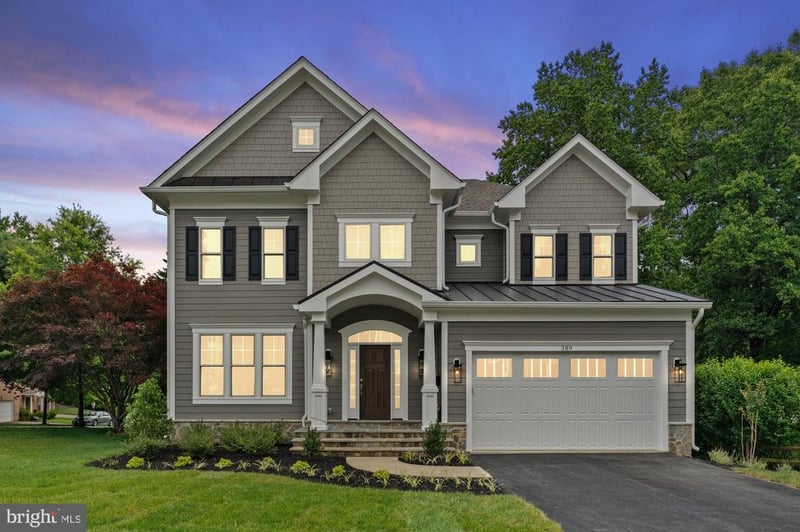 603 Valley Dr SE, Vienna, VA 22180