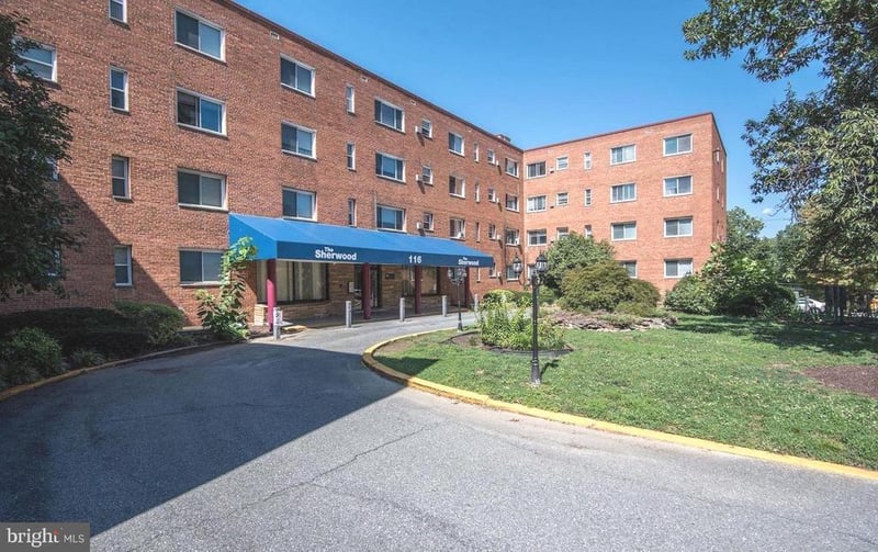 116 Lee Ave #110, Takoma Park, MD 20912