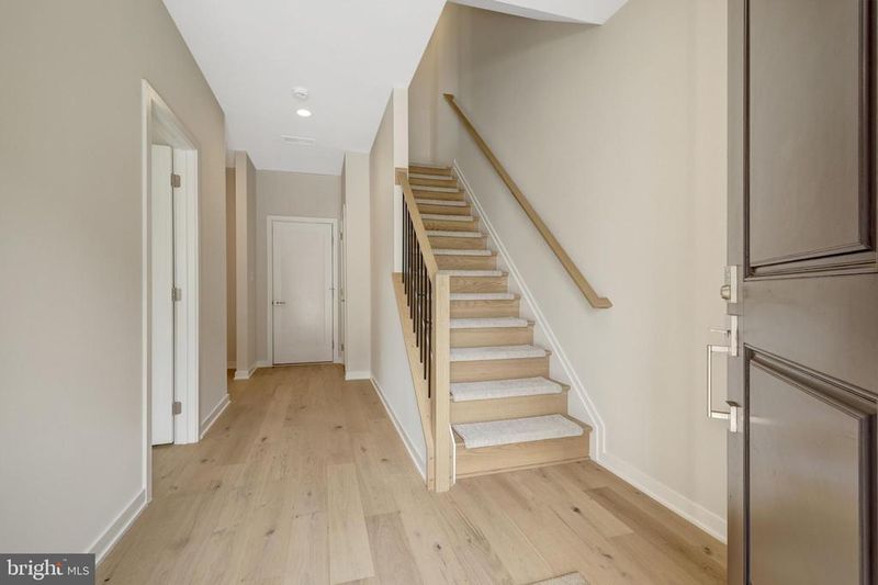 22212 Foundation Dr, Ashburn, VA 20148