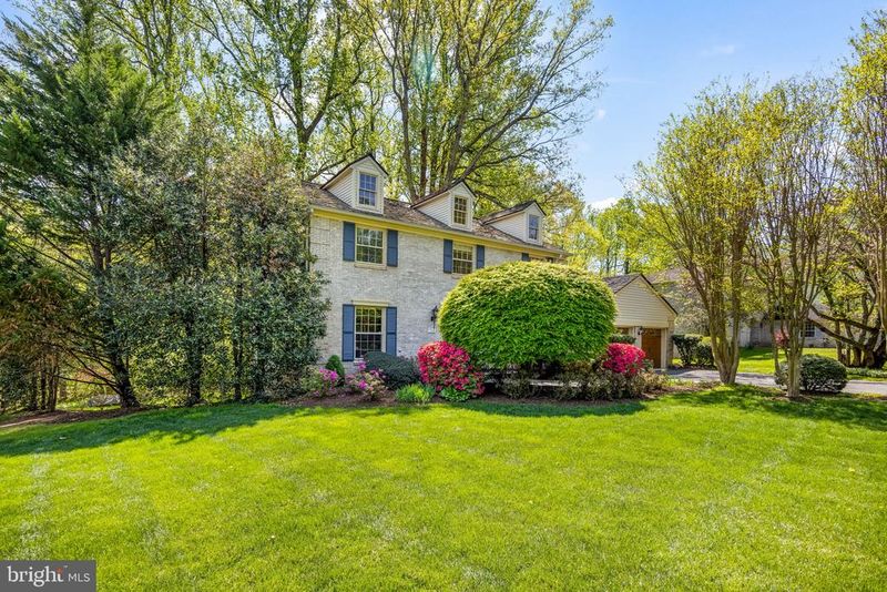 718 Ridge Dr, Mclean, VA 22101