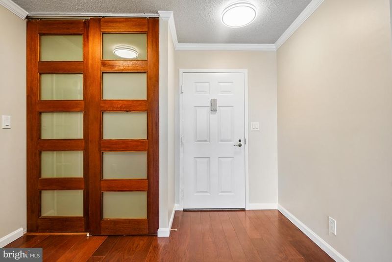 5901 Mount Eagle Dr #1005, Alexandria, VA 22303