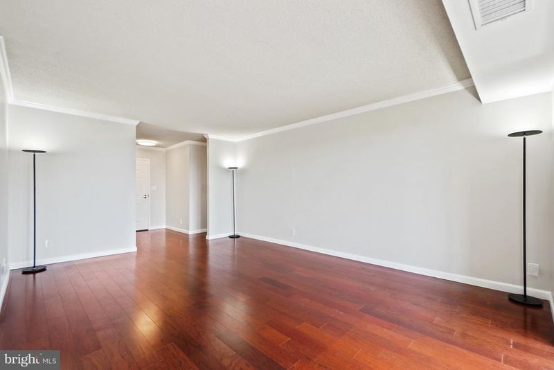 5901 Mount Eagle Dr #1005, Alexandria, VA 22303