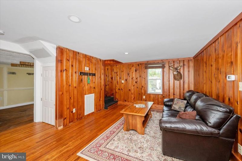 7010 Old Pryor Rd, Thurmont, MD 21788