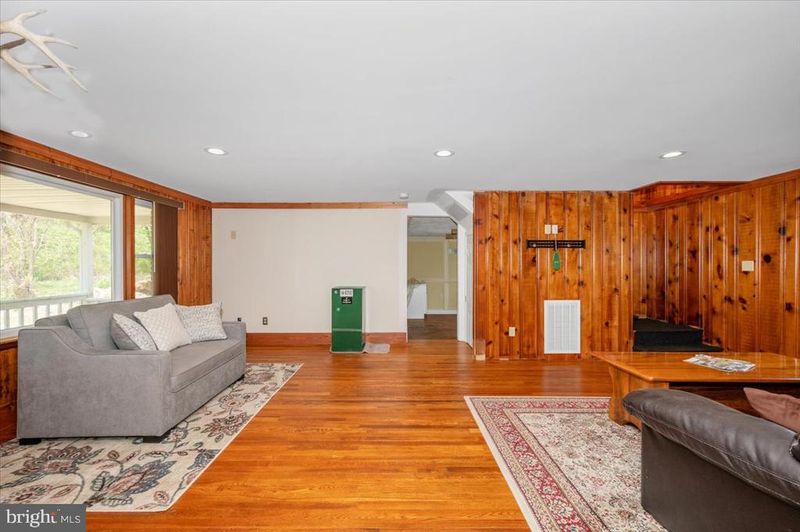 7010 Old Pryor Rd, Thurmont, MD 21788