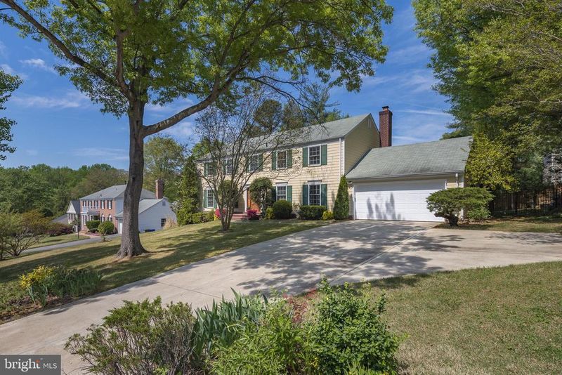 4212 Pickering Pl, Alexandria, VA 22309