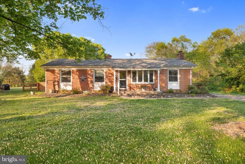 11743 Skylark Dr, Nokesville, VA 20181