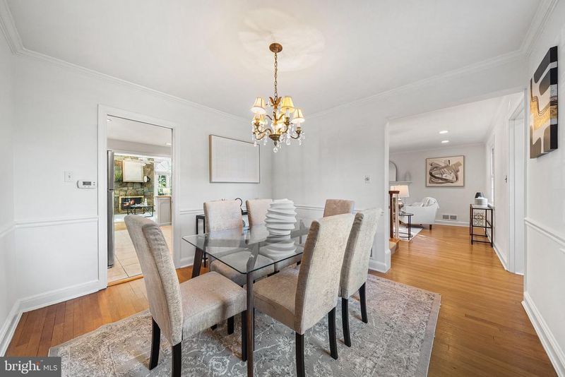 2404 King St, Alexandria, VA 22301