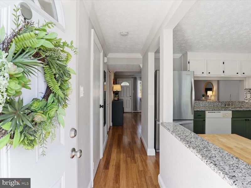 7027 Bryant Towne Ct, Alexandria, VA 22306