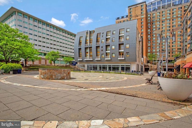 6506 America Blvd #203, Hyattsville, MD 20782