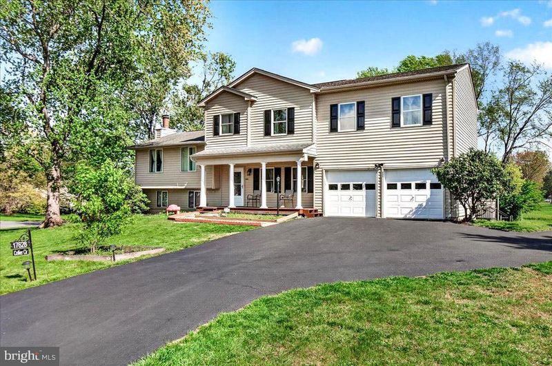 17628 Collier Cir, Poolesville, MD 20837