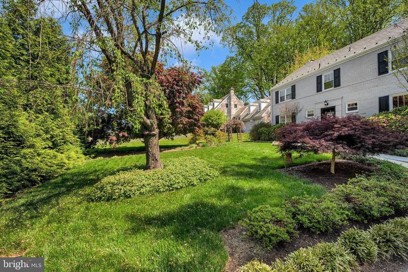 9709 Connecticut Ave, Kensington, MD 20895