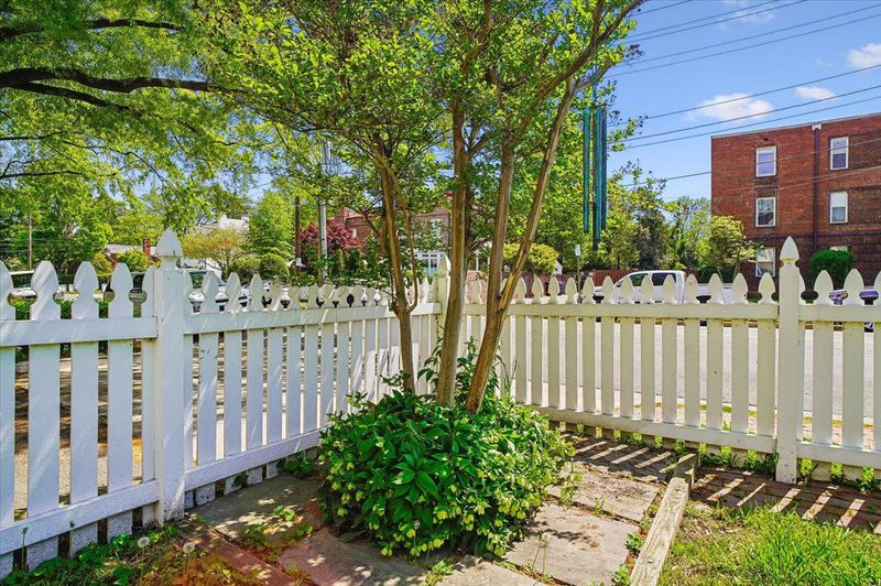 513 Franklin St, Alexandria, VA 22314