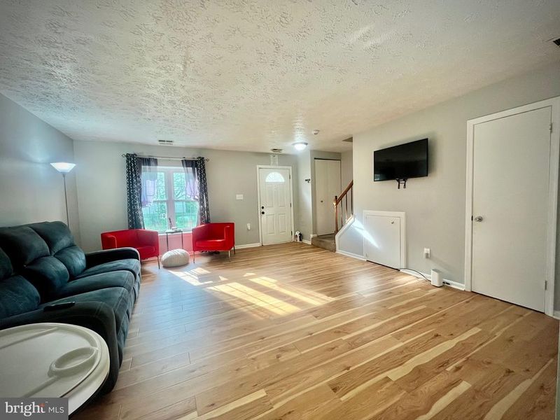 4216 Drake Ct, Waldorf, MD 20603