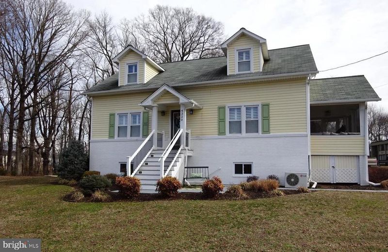 4324 Inn St, Triangle, VA 22172