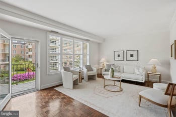 8101 Connecticut Ave #S-405, Chevy Chase, MD 20815