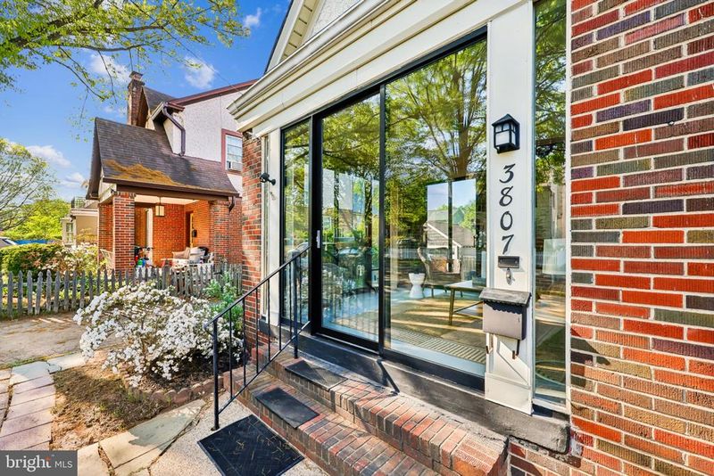 3807 Taylor St, Chevy Chase, MD 20815