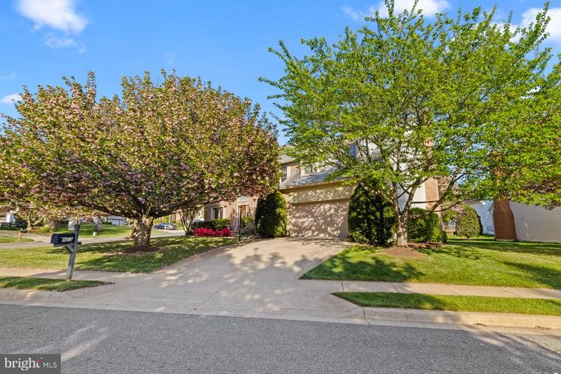 7412 Rosewood Manor Ln, Gaithersburg, MD 20882