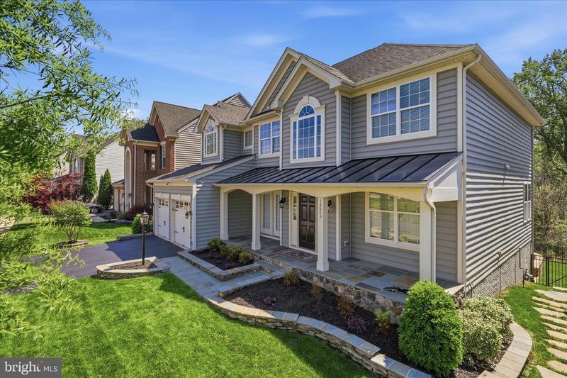 16603 Space More Cir, Woodbridge, VA 22191