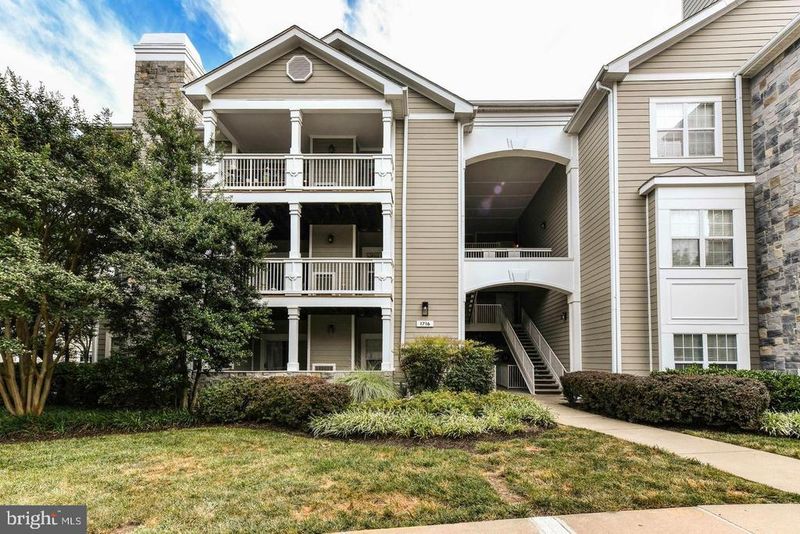 1716 Lake Shore Crest Dr #32, Reston, VA 20190