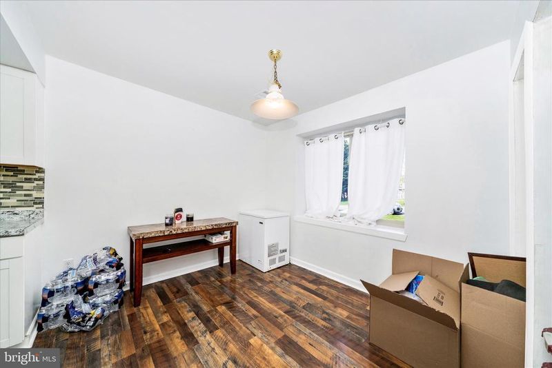 8801 Eureka Ln, Walkersville, MD 21793