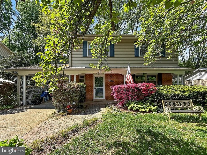 4984 Swinton Dr, Fairfax, VA 22032