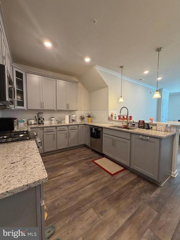 45103 Cappamore Ter, Sterling, VA 20166