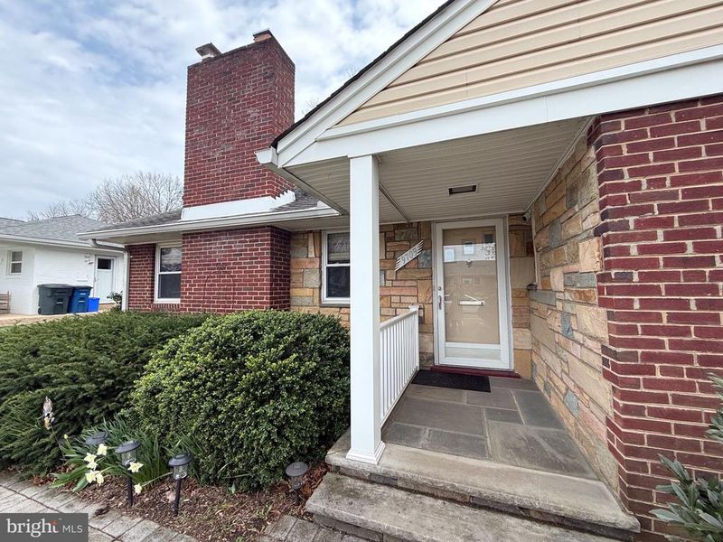 9709 Saxony Rd, Silver Spring, MD 20910
