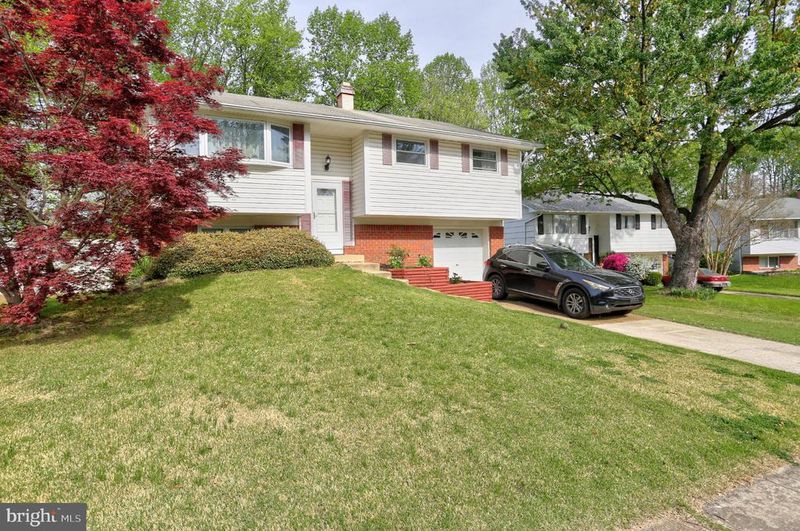 534 Crestpark Dr, Glen Burnie, MD 21061