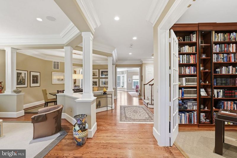 1463 Evans Farm Dr, Mclean, VA 22101