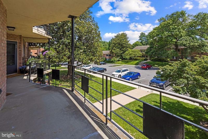 5007 Sentinel Dr #45, Bethesda, MD 20816