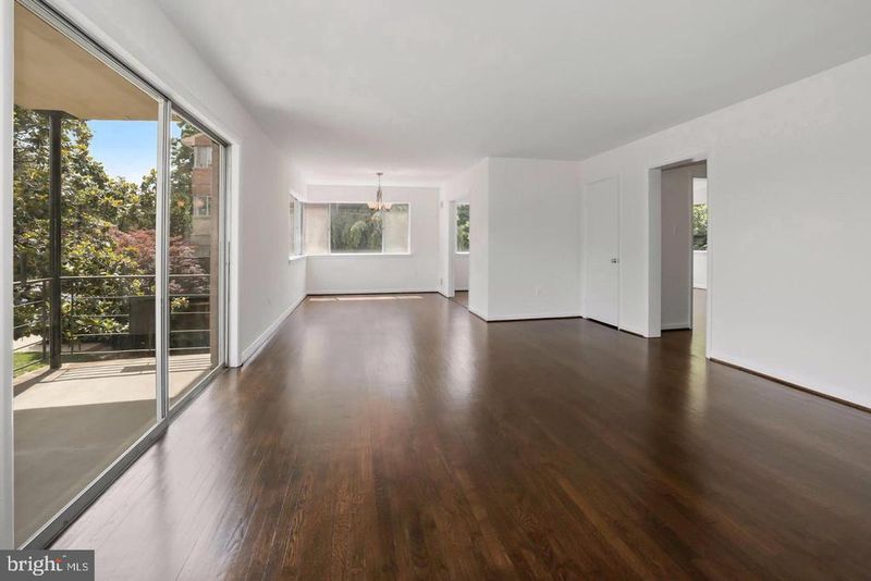 5007 Sentinel Dr #45, Bethesda, MD 20816