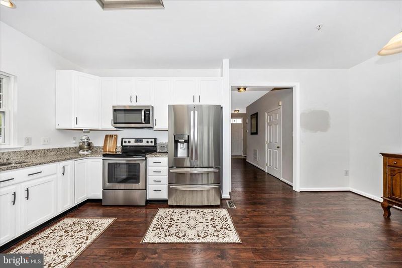 6631 Mcgrath Pl, Frederick, MD 21703