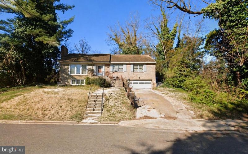 3836 N Oakland St, Arlington, VA 22207