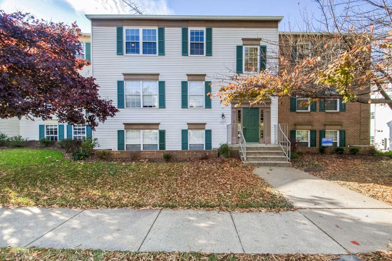 1107 Huntmaster Ter NE #301, Leesburg, VA 20176