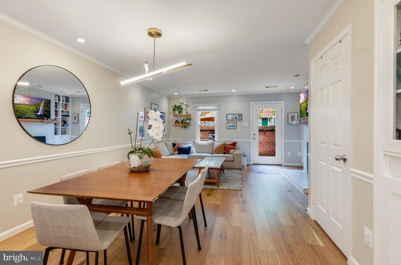 1126 N Taylor St #1, Arlington, VA 22201