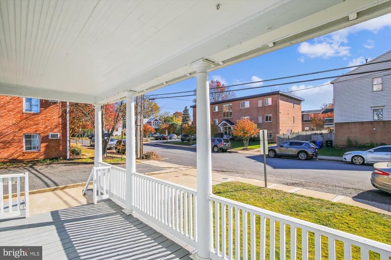 3107 9th Rd N, Arlington, VA 22201