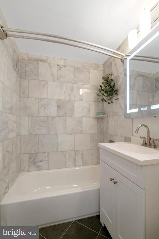 1830 Columbia PIKE #107, Arlington, VA 22204