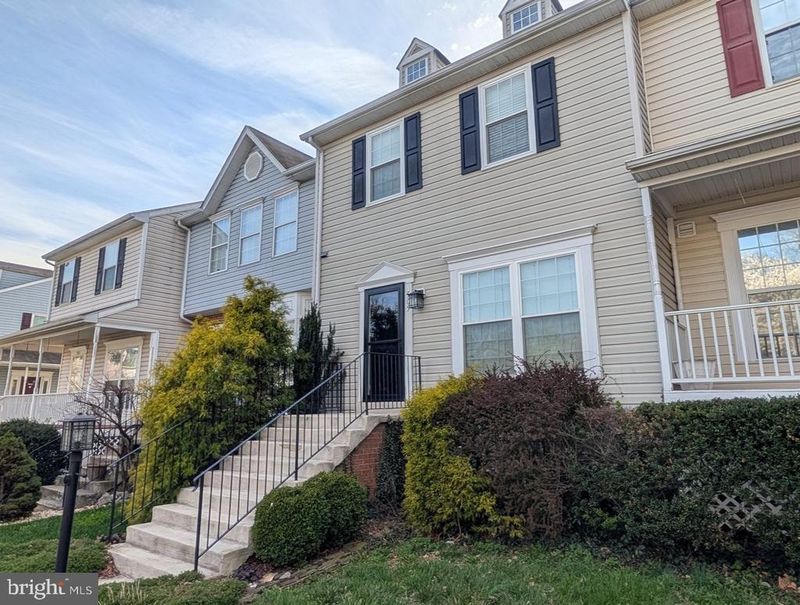 505 Breckinridge Sq SE, Leesburg, VA 20175