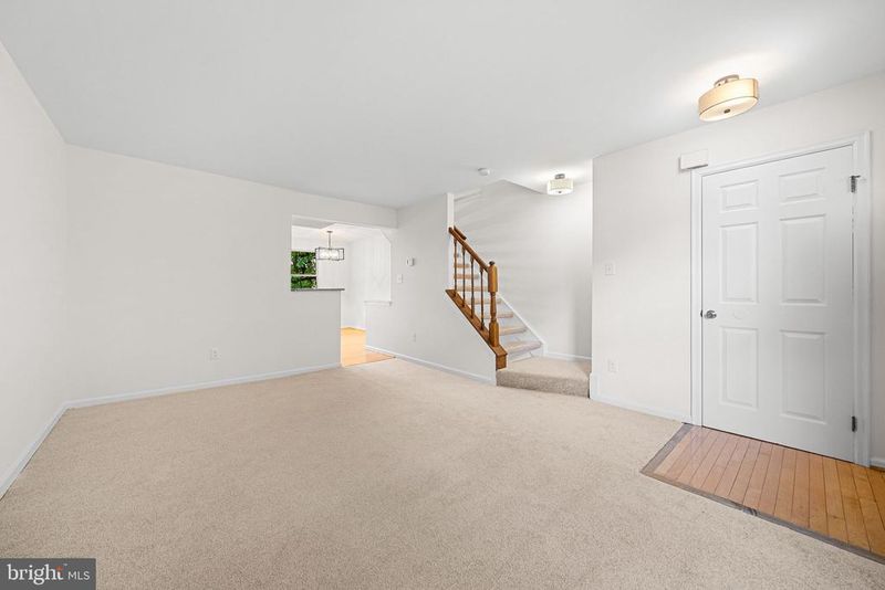 5048 9th St S, Arlington, VA 22204