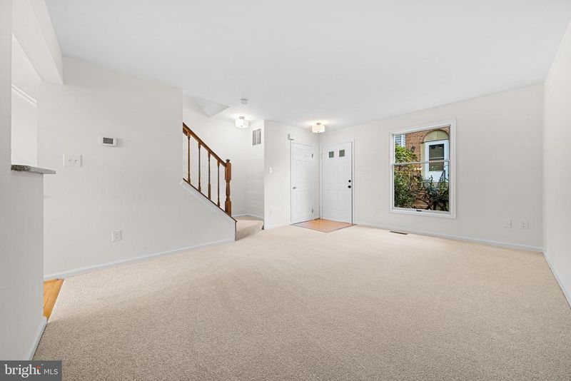 5048 9th St S, Arlington, VA 22204